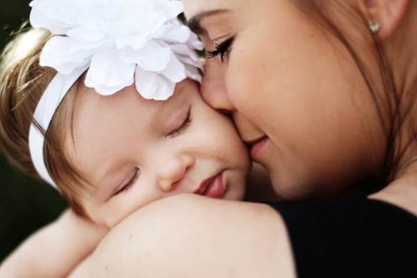 Con Gái Tôi Hết Rôm Sảy Và Mẩn Ngứa! 3 - 4 con-toi-het-ngua-nho-dung-cai-nay-2