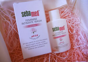 dung-dich-ve-sinh-phu-nu-sebamed-7