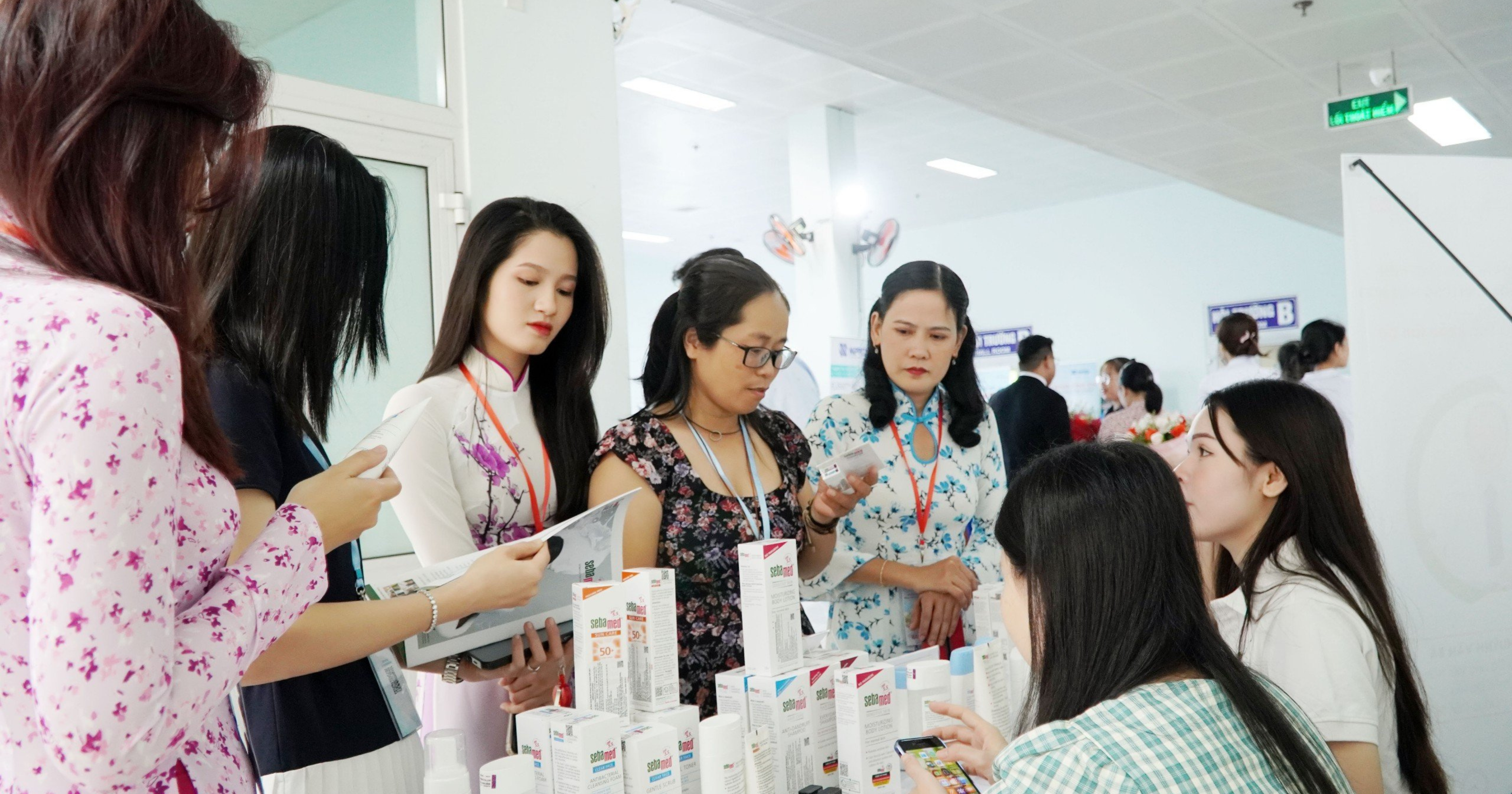 Đồng hành tổ chức thành công hội nghi khoa học thường niên bệnh viện đa khoa vĩnh long 2023 4 - 8 5 - 7 - Sebamed